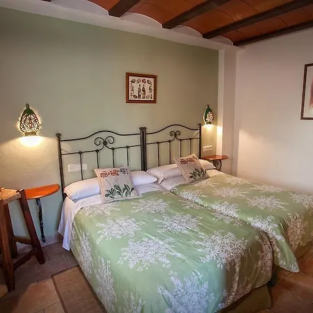 La Caseria De Tito Bed & Breakfast 3*