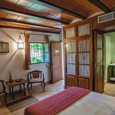 La Caseria De Tito Bed & Breakfast